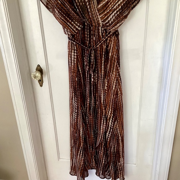 Lane Bryant Printed Faux Wrap Maxi Dress 22W Brown Ruffled Flutter Sheer V-neck - Picture 4 of 13